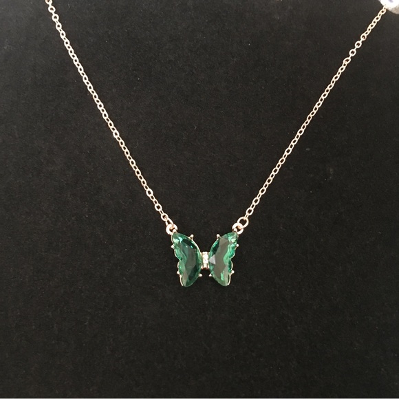 Gorgeous Green Butterfly Necklace - Picture 3 of 7